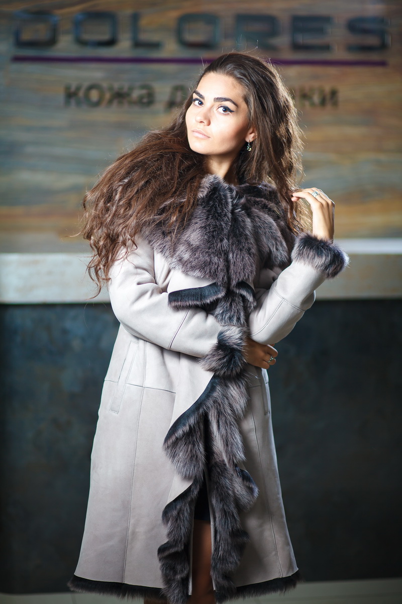 Женская коллекция. Салон Долорес Одежда из кожы, дубленки, куртки, полупальто, куртка из дубленой кожи